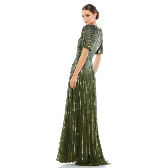 Mac Duggal Sequined High Round Neckline Stunning Dress embellished size 16 - Picture 2 of 14